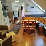 Mendei Vendeghaz Loft * Mende