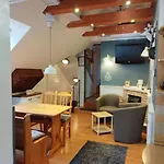 Mendei Vendeghaz Loft Pensionat Mende
