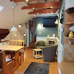 Pensionat Mendei Vendeghaz Loft *