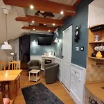 Mendei Vendeghaz Loft Pensionat *