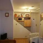 Mendei Vendeghaz Loft Mende