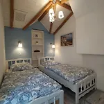 Mendei Vendeghaz Loft *