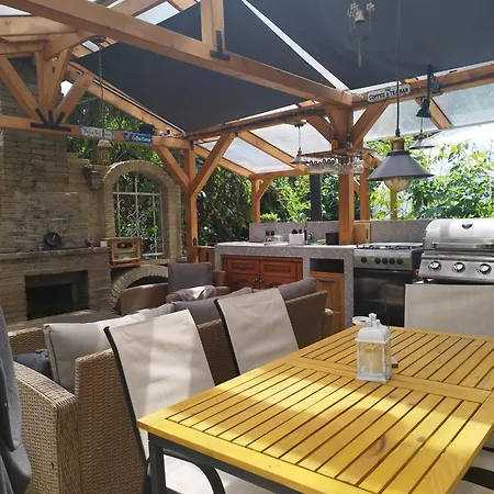 Mendei Vendeghaz Loft Mende