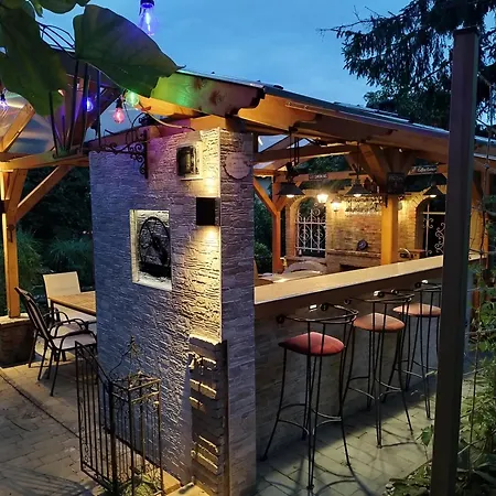 Mendei Vendeghaz Loft Mende