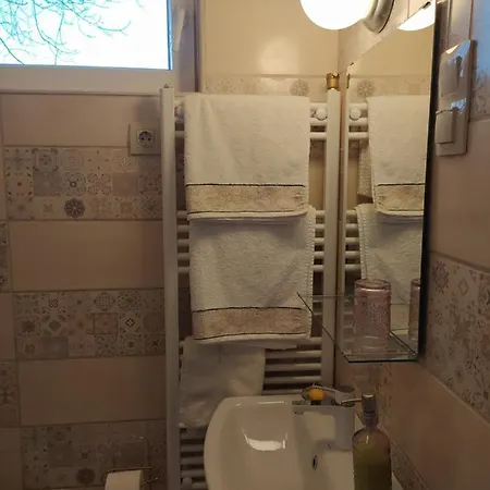 招待所 Mendei Vendeghaz Loft *