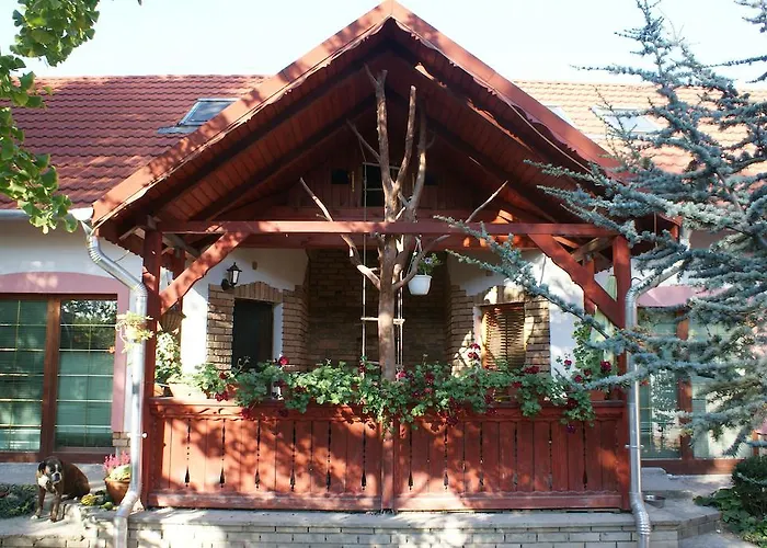 Mendei Vendeghaz Loft