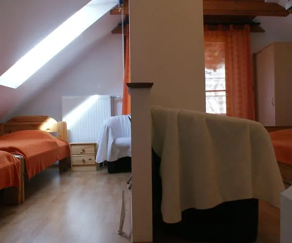 Mendei Vendeghaz Loft Pensjonat *